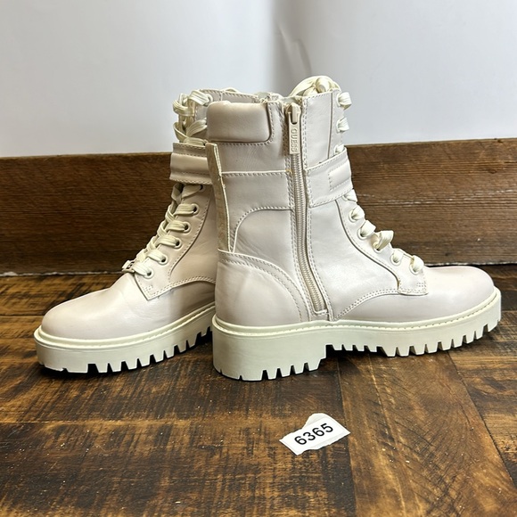 Guess combat boots 6-1/2 medium 8”tall great preowned condition - Picture 2 of 7